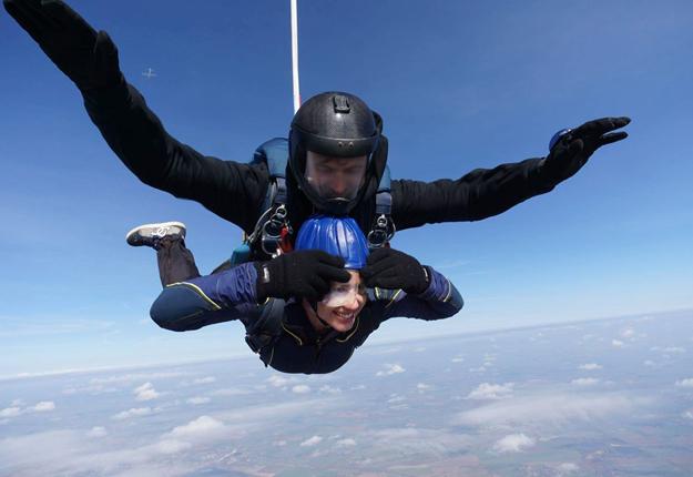 SG World Sales Executive Emma Wilson Completes Charity Skydive!