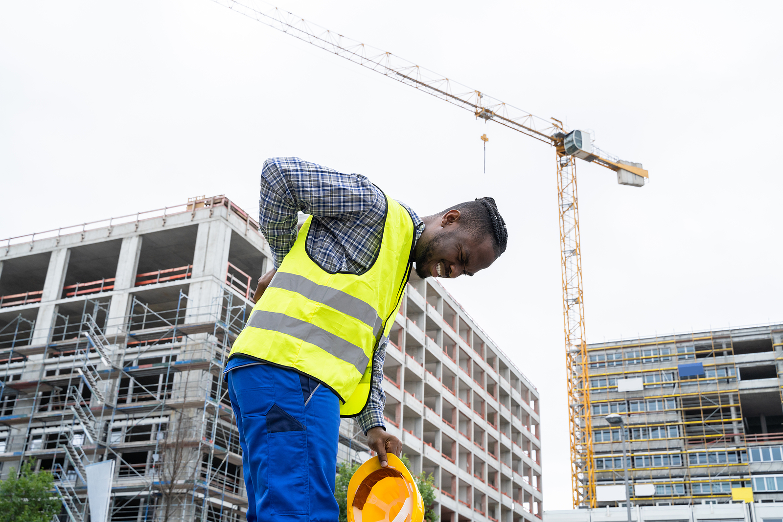 HSE construction site inspections focus on moving & handling materials